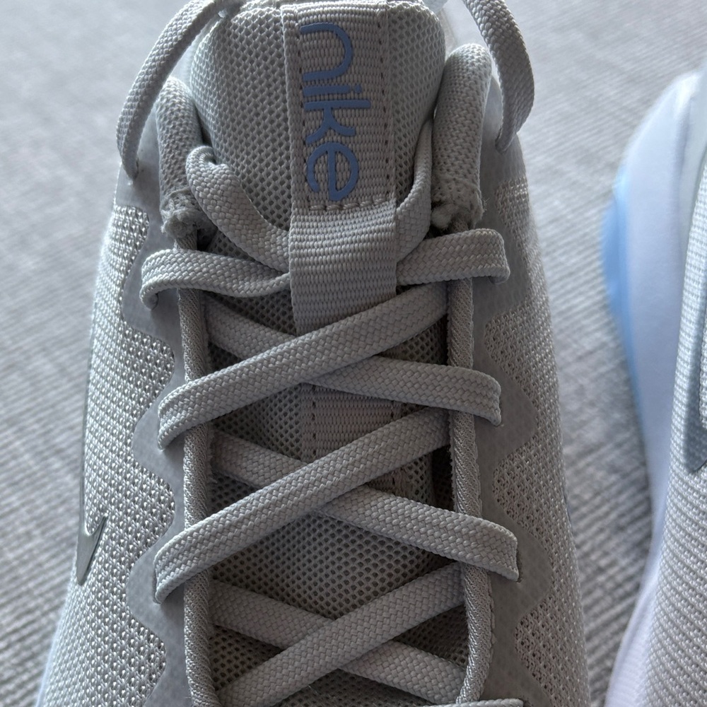 Nike Light Gray and Soft Blue Air Zoom Bella 7 Athletic Shoes - Picture 7 of 10